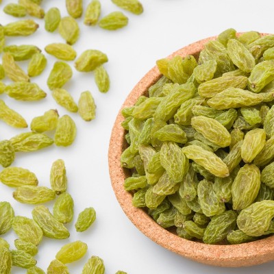 新疆绿葡萄干新疆小吃绿宝石青提三色休闲零食吐鲁番美味葡萄直供   20斤图2