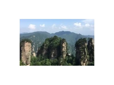 长沙、韶山、张家界国家森林公园、天门山、凤凰四日游